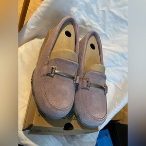 Skechers Lilac loafers, 9 wide